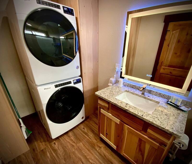 Bear Mountain - Suite 8 แกรนท์พาส ภายนอก รูปภาพ